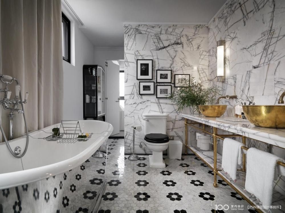 你以為泡澡撒花瓣浴室就很浪漫嗎?關鍵在燈光啊!