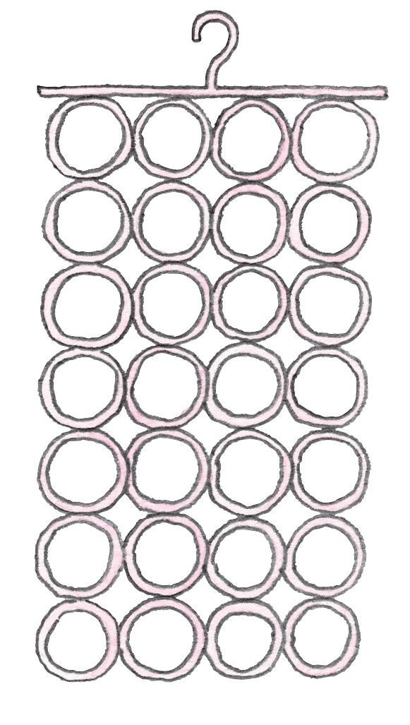▲若要掛足所有圈圈掛孔,下方衣物容易被上方衣物蓋住而看不見