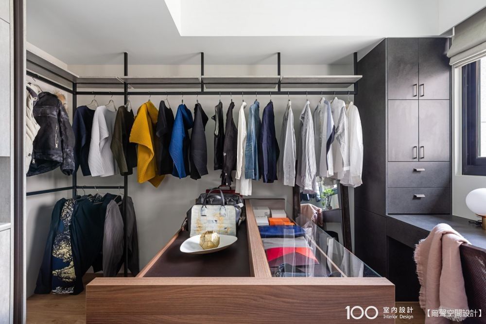 善用這些容易被忽略的空間，拯救你的亂衣櫃!