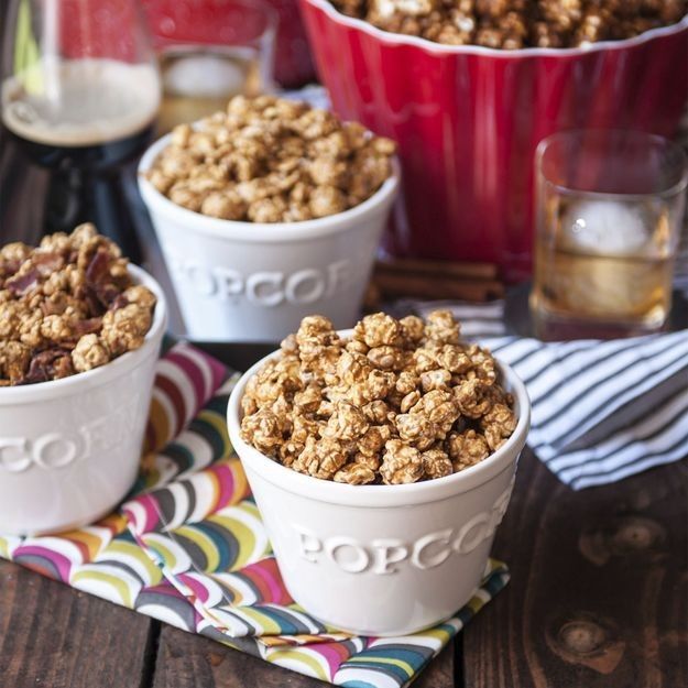 Crate&Barrel Popcorn 爆米花碗,圖片由Crate&Barrel提供