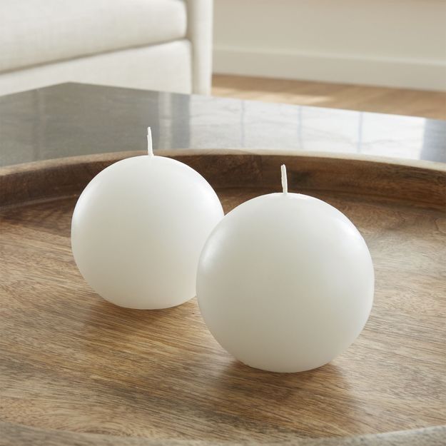 Crate&Barrel Ball 球型蠟燭,圖片由Crate&Barrel提供