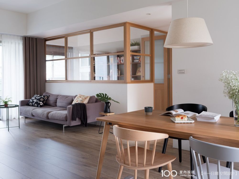 用室內窗取代水泥牆,解救暗黑狹小的空間感