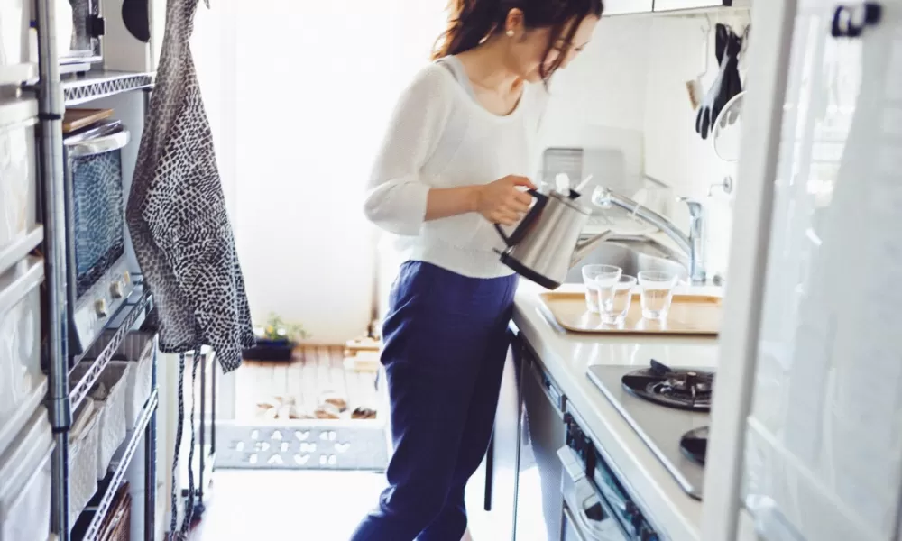 素人diy 活用收納鐵架 把小廚房變寬廣 100室內設計