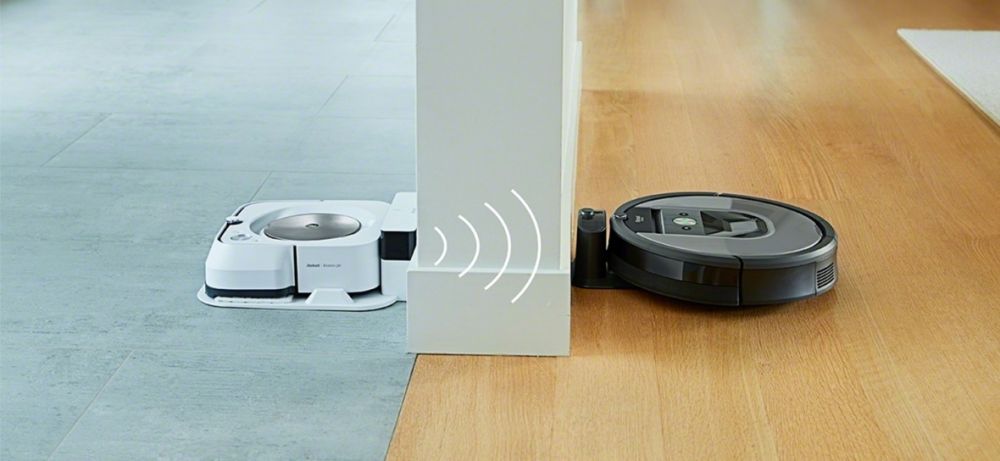 ▲iRobot-Roomba 960 掃地機器人，能使用iRobot HOME應用程式隨時隨地控制和自訂清掃工作，並能自動偵測髒污+定點打掃，以及不斷電輕掃功能，隨時維護居家潔淨。(圖片取自iRobot官網。)