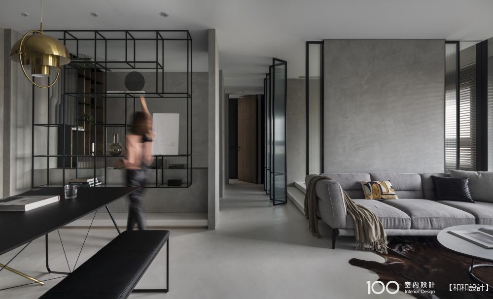 善用層架,不需儲藏室也能擴大收納空間