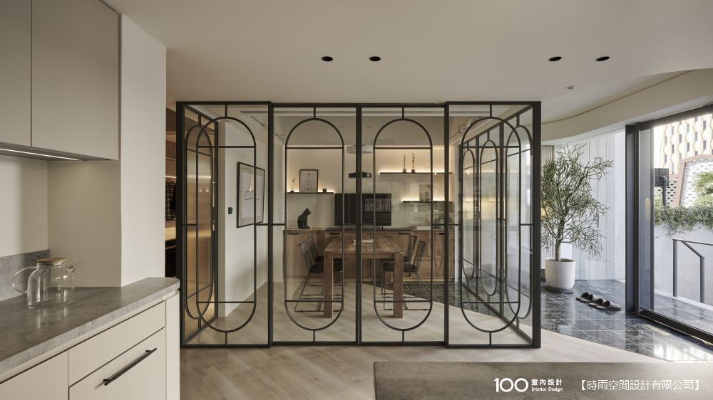 〔看案例〕鐵件玻璃門這樣設計，通透又好看！