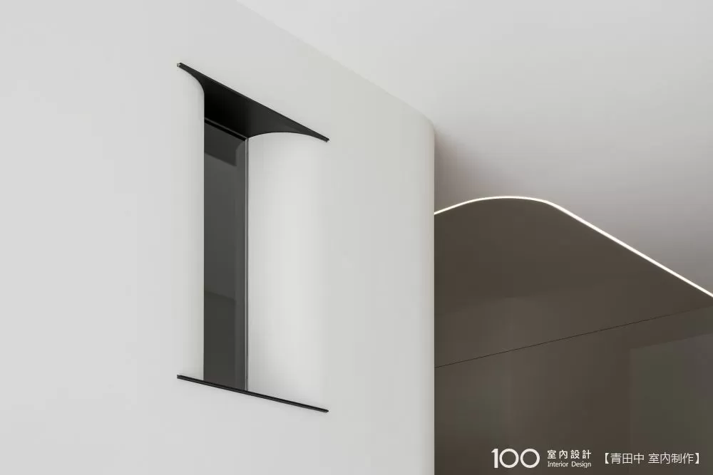 ▲童趣的開窗設計打破了僵硬的空間線條