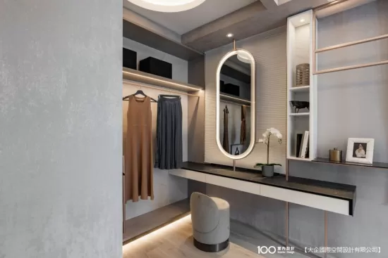 化妝台燈光搭配，這樣做超好用！