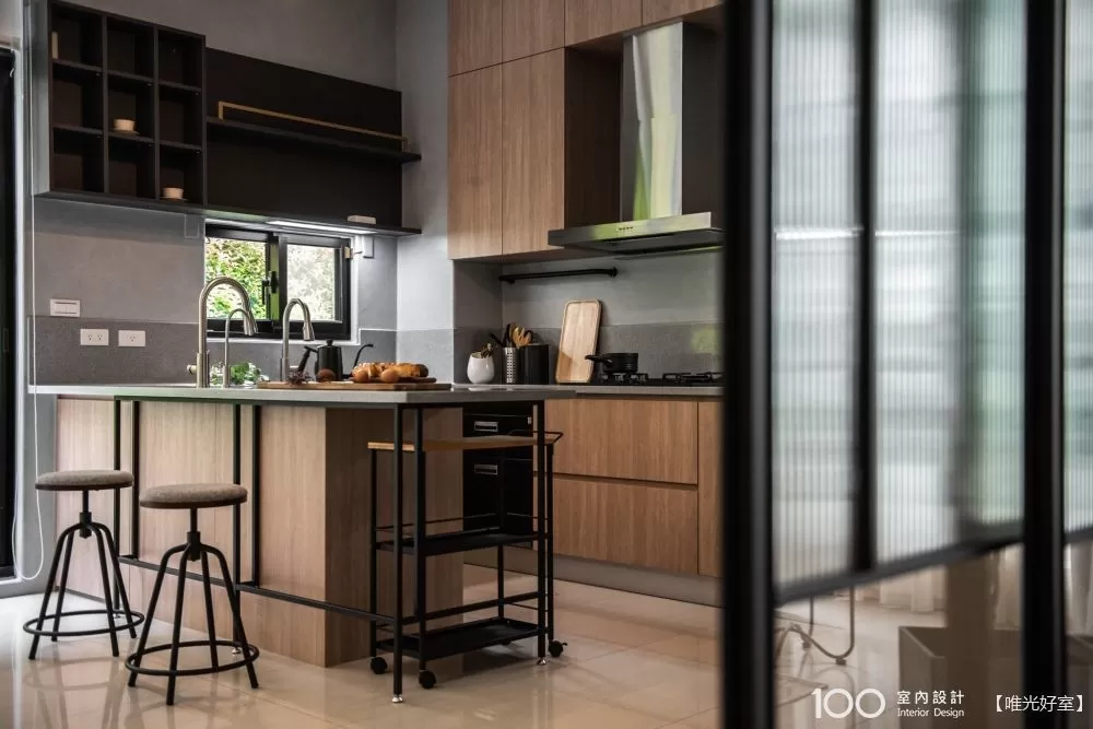 圖片由唯光好室提供，看看這個作品的其他部分。