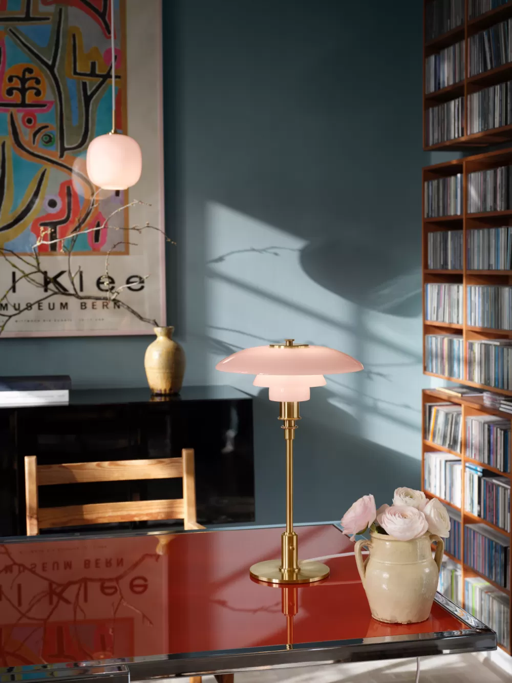 ▲淡粉玫瑰系列－VL45 吊燈（左）、PH 3/2 桌燈（右），圖片由JYT Design 居雅堂提供