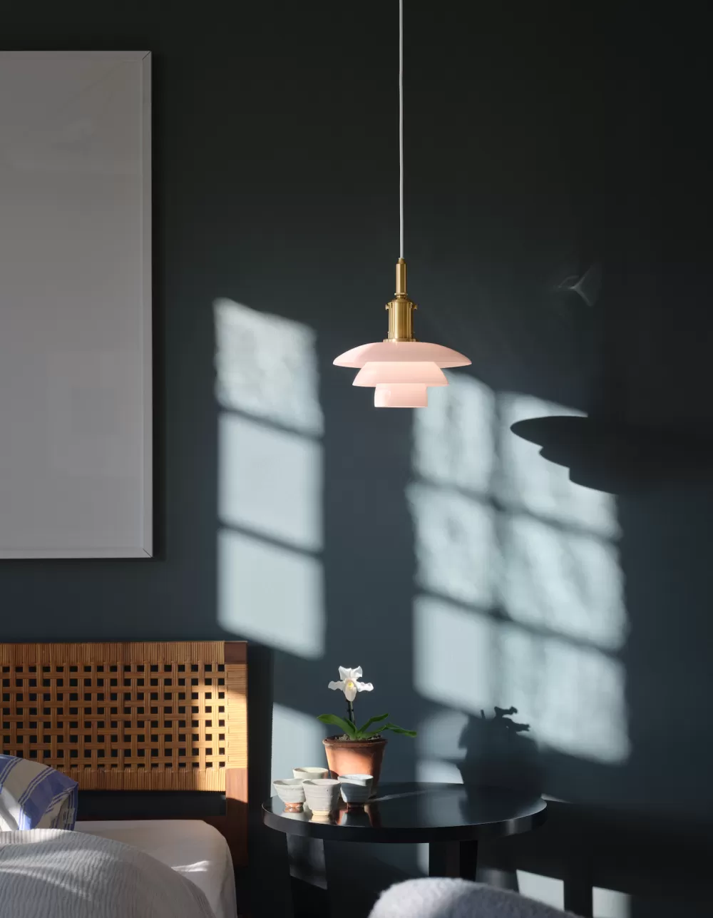 ▲淡粉玫瑰系列－PH 3/3 吊燈，圖片由JYT Design 居雅堂提供