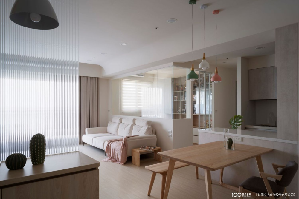 2025設計師都在用!全空間爆紅的長凳搭配法、尺寸&材質選購重點全攻略