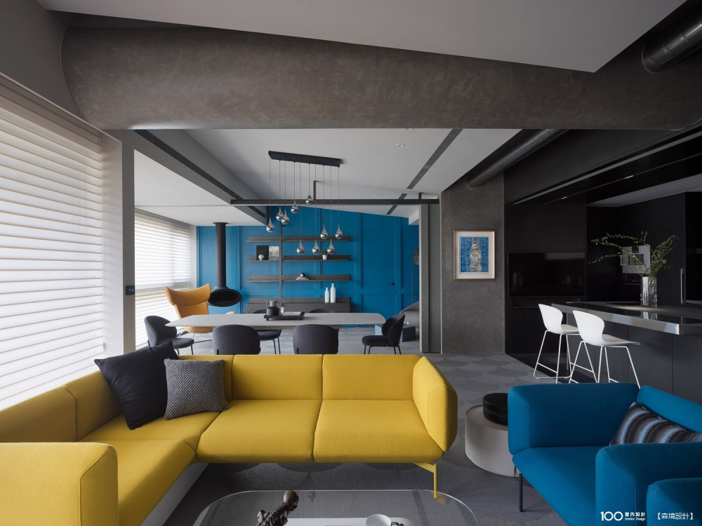 藍色怎麼搭都不出錯！掌握對比色祕訣，居家時尚又有溫度