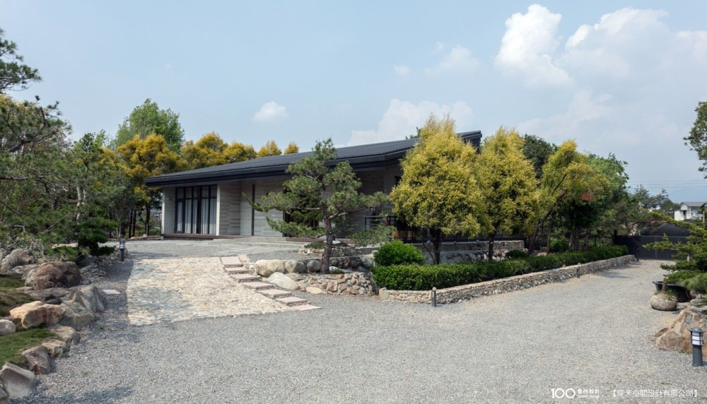 斜屋頂裝潢攻略！設計、法規、優缺點、風格應用與工程重點一次搞懂