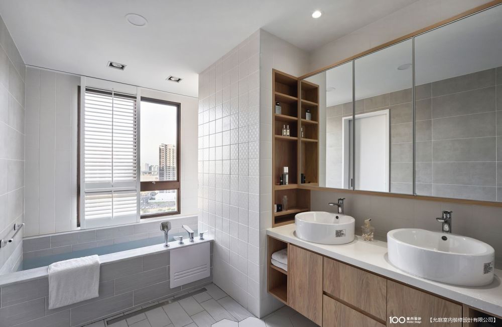 小浴室別做玻璃隔間!改『這設計』乾濕分離+收納量竟多1倍