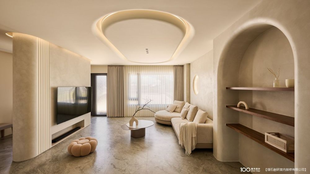 親友超愛來作客！宜蘭農舍開箱，雙動線客廳 X 侘寂奶油民宿般大空間