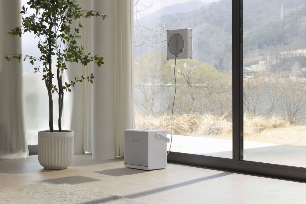 窗戶太高擦不到？ECOVACS 推出 W2S OMNI 擦窗機器人，走到哪擦到哪，徹底解放雙手