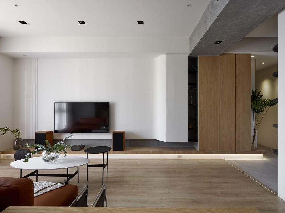 直線與弧線的交遇