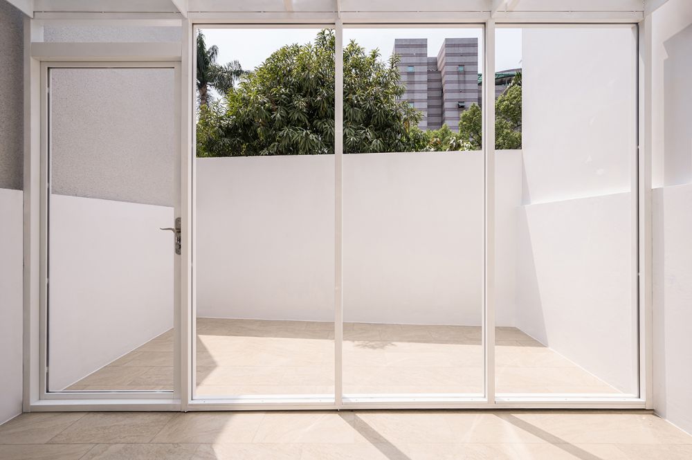 若光如淨 C House