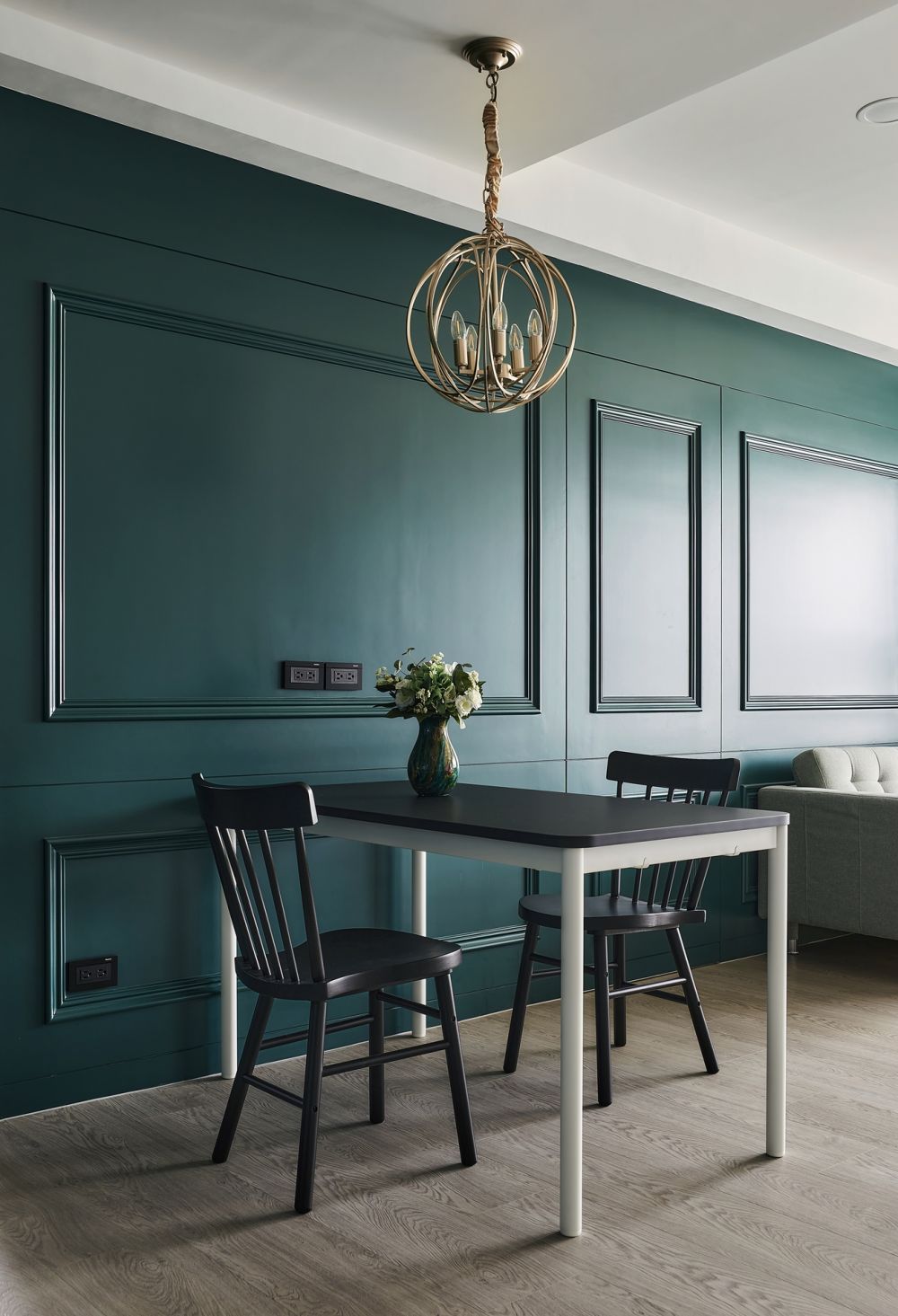 一體兩用「偷空間」！豐富多元美感機能 打造25坪美術老師文藝宅