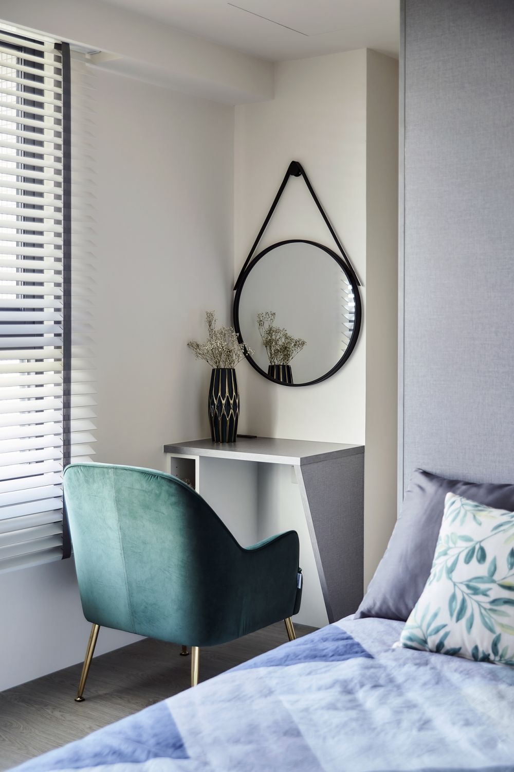 一體兩用「偷空間」！豐富多元美感機能 打造25坪美術老師文藝宅