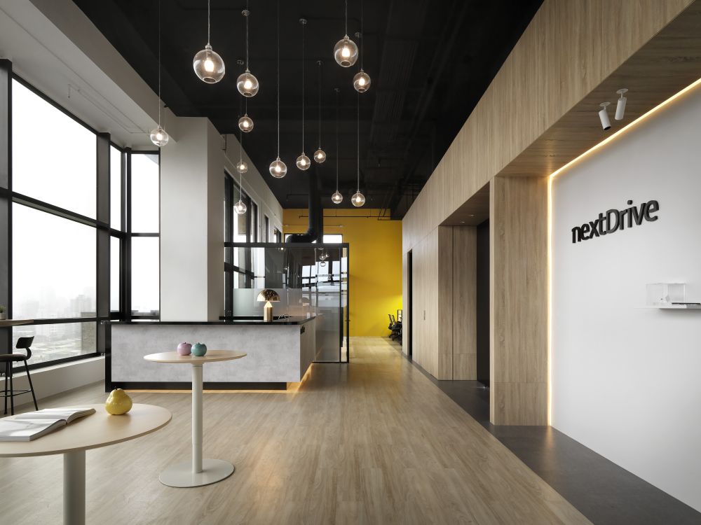 現代風裝修 105坪 1房1廳1衛 台北市 NextDrive Office 裝修案例效果圖 - 100室內設計