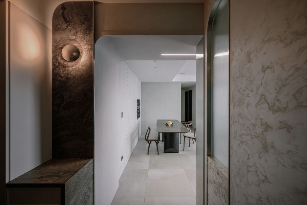 白日.明室 Silver