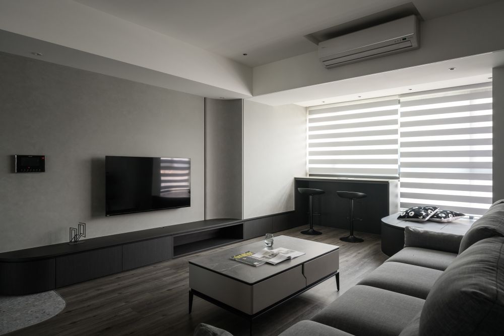 翩章。天頂、主牆各以優美弧度牽引視角