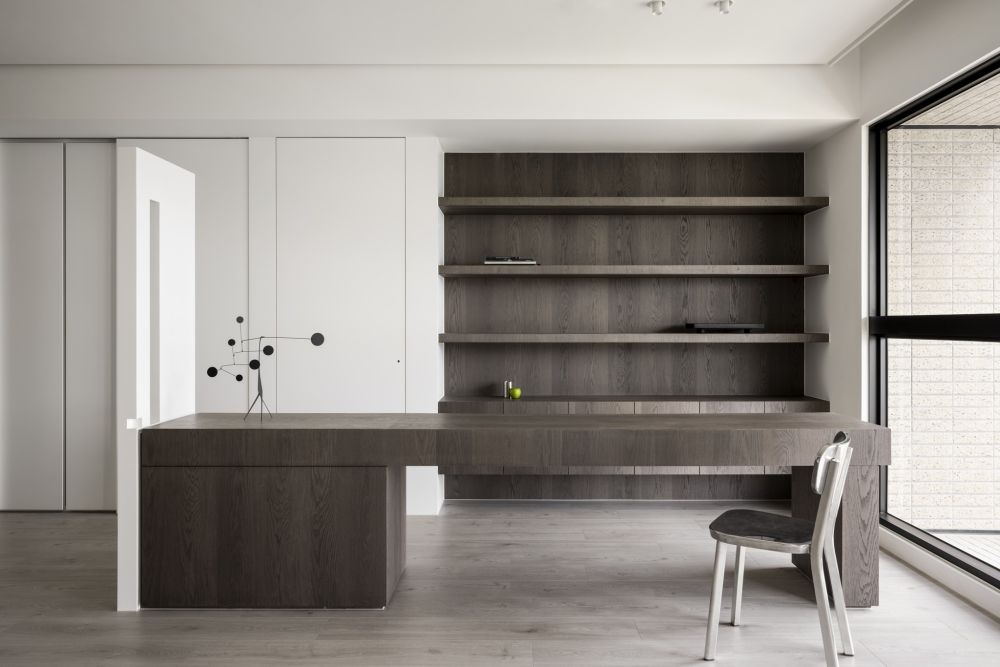 Youth Flat