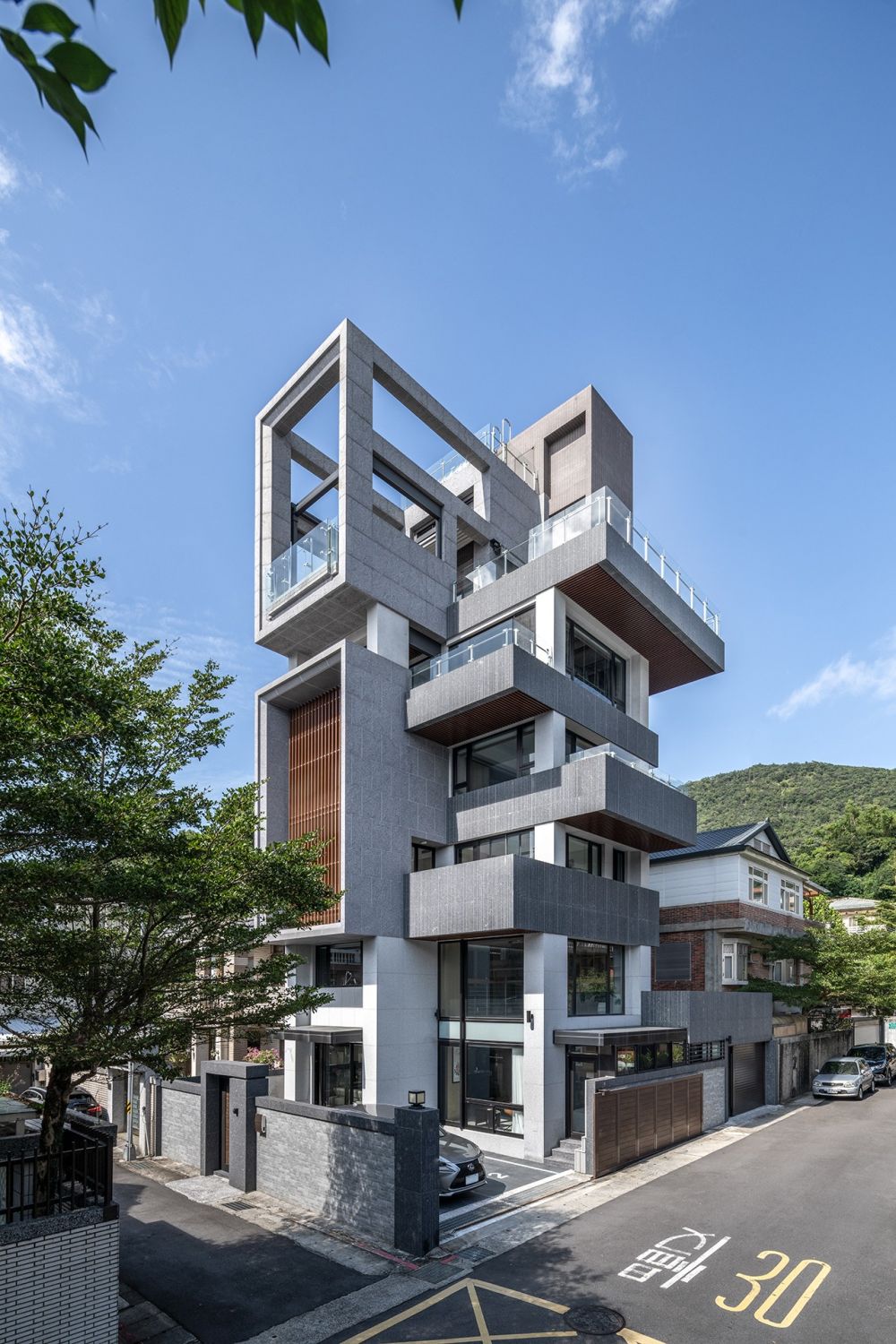 環山(建築) 混搭風 自地自建