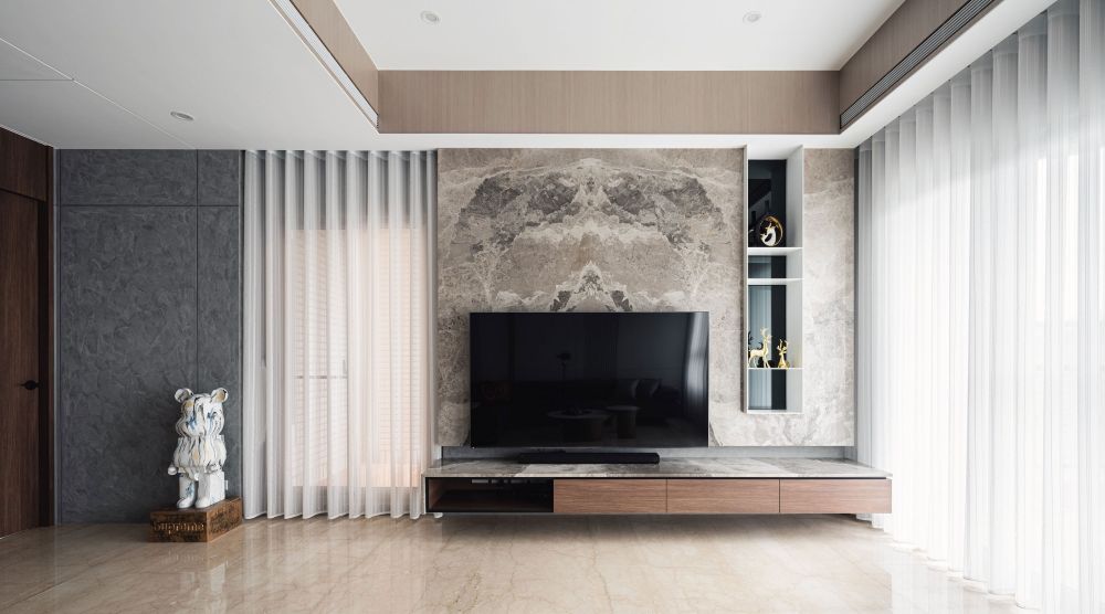 百坪現代風透天別墅，以大地色系渲染暖心情誼 