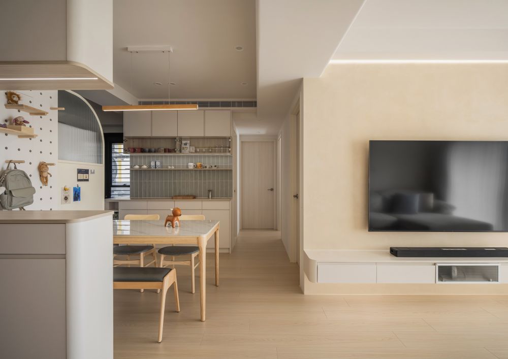 媽媽朋友的兒子