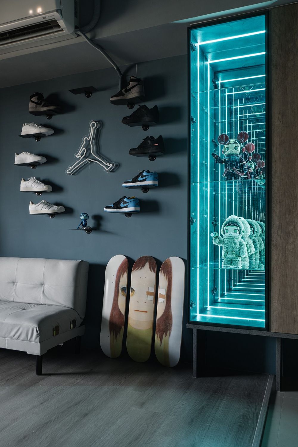 聆聽。海、風和自由