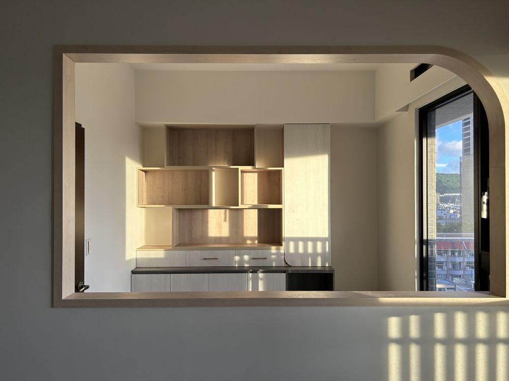 大男孩現代輕奢宅