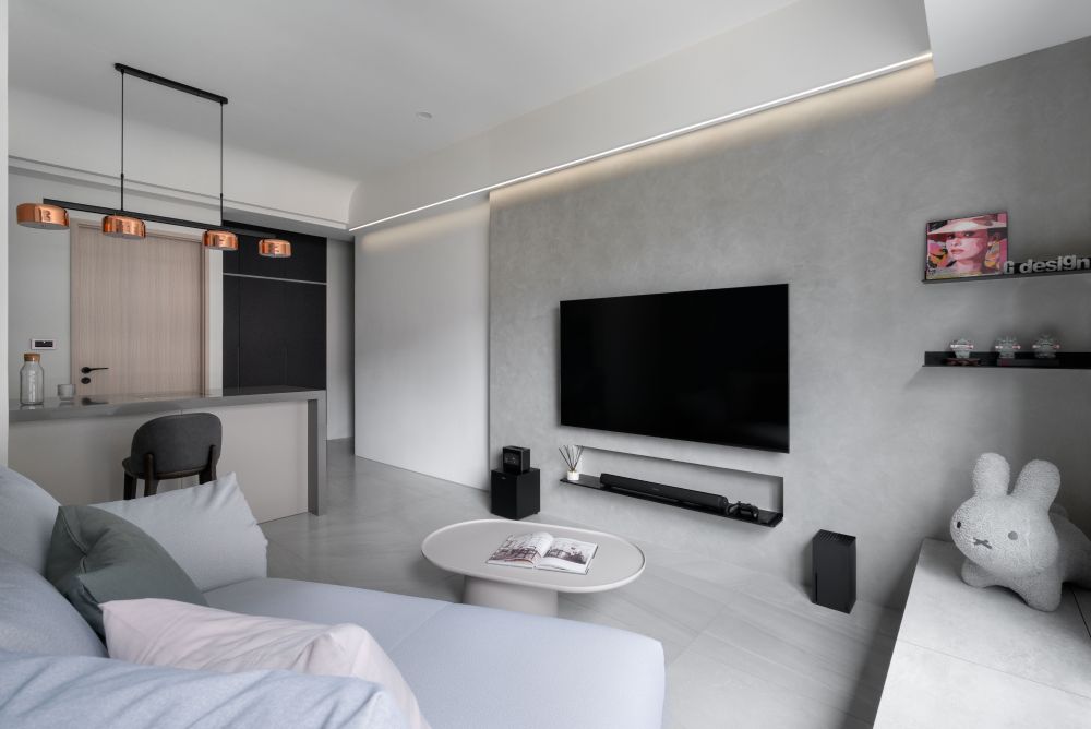 鶯歌丞石THE QUEEN‧輕奢黑灰白