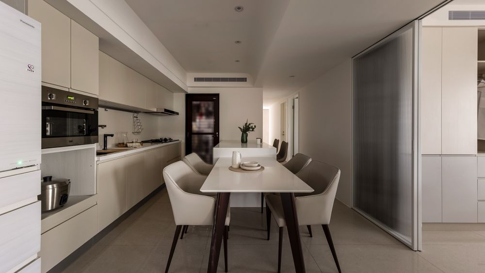 弧裡的光與序 現代風 老屋翻新