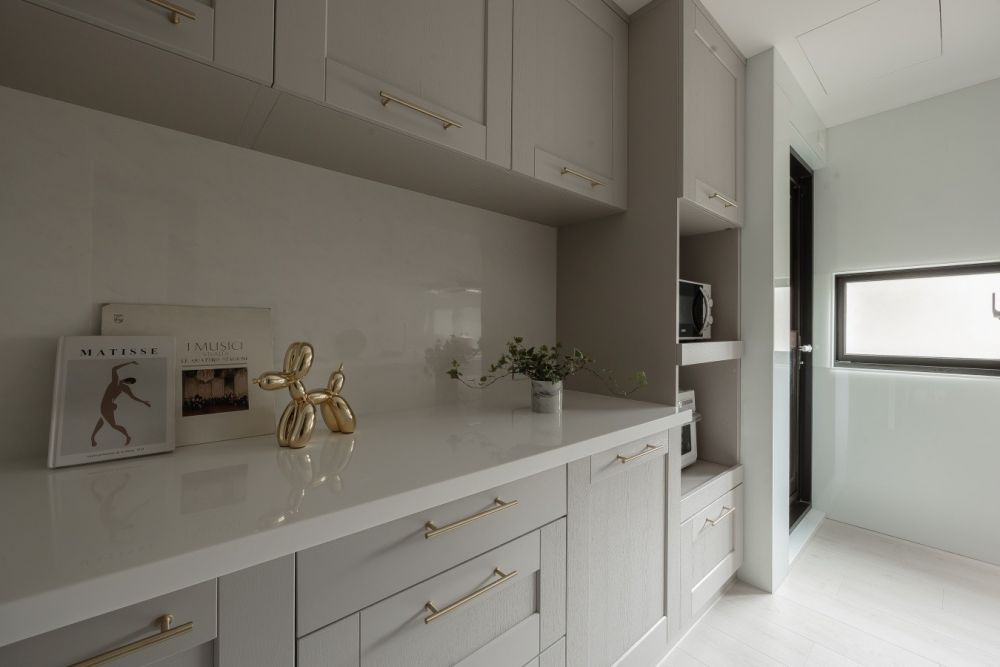 淺色空間加入線板、弧形設計,31坪中古屋變身優雅美式宅! 美式風 老屋翻新