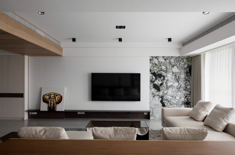 初。構圖 現代風 老屋翻新