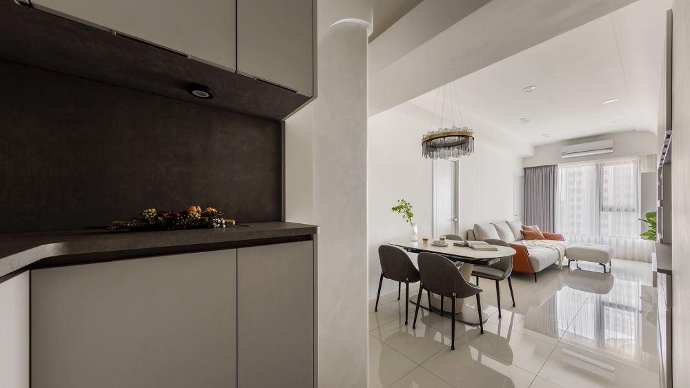 預售屋開始！系統傢俱打造 18 坪質感三房小宅