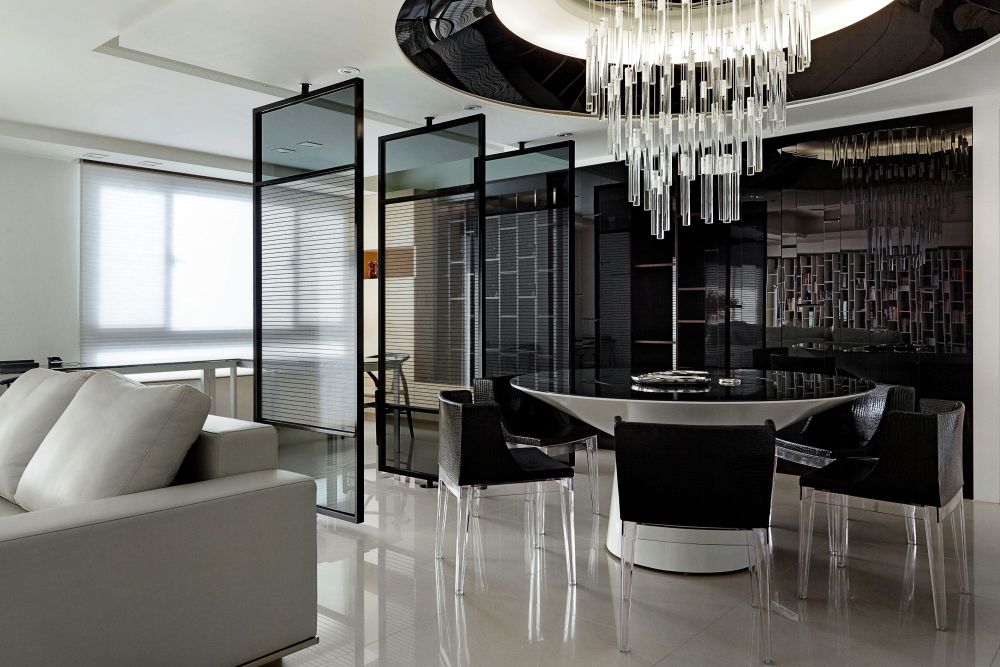 Axis 變軸 •白色融合