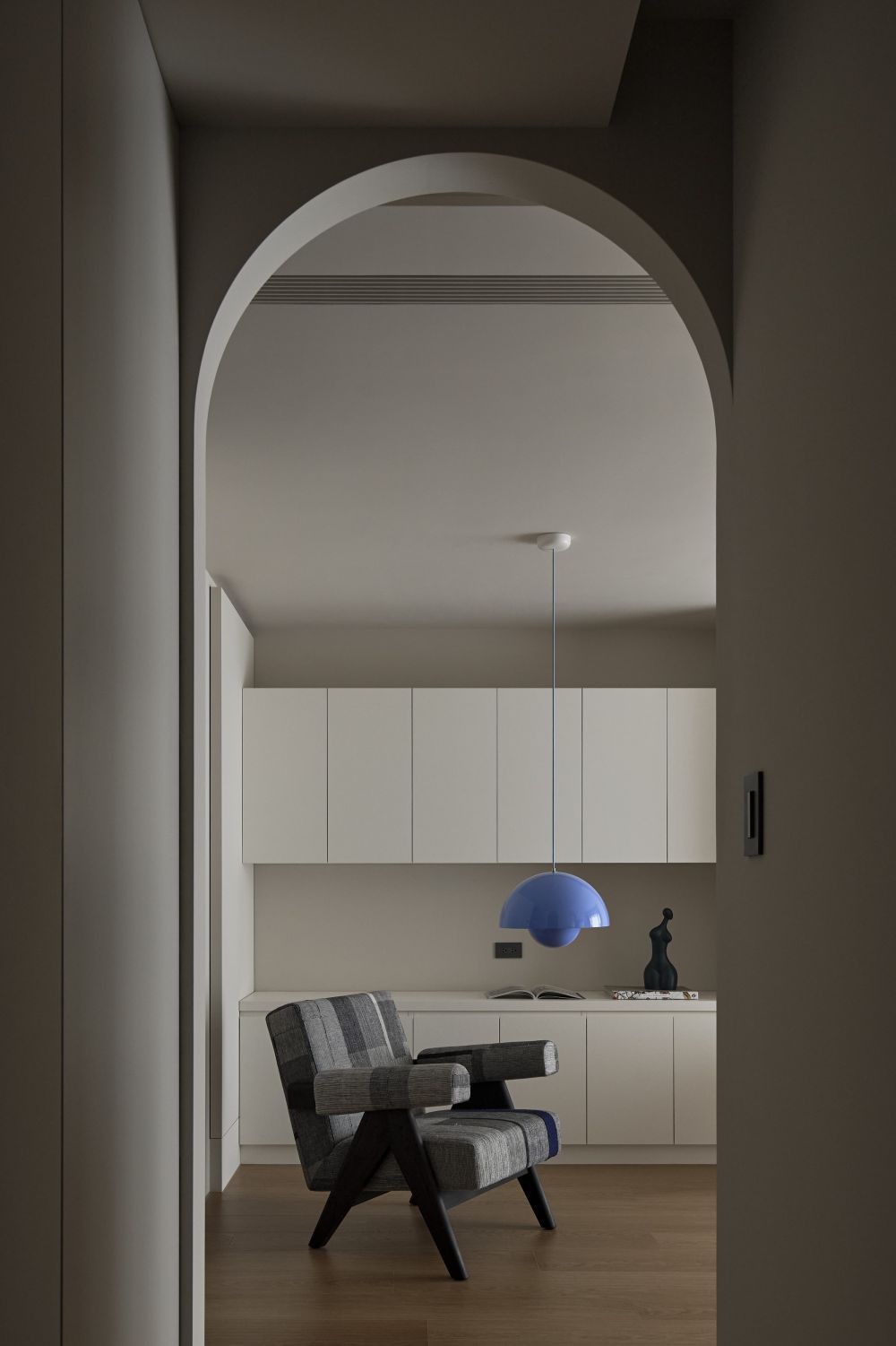 北歐傢俱點綴的溫煦風格宅 The Pan Residence.