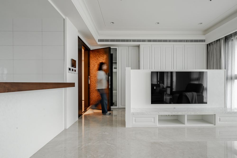 純白 現代風 新成屋