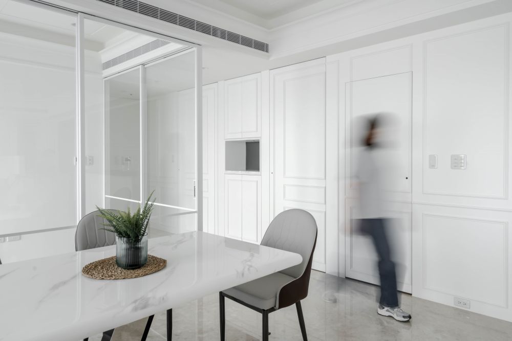 純白 現代風 新成屋