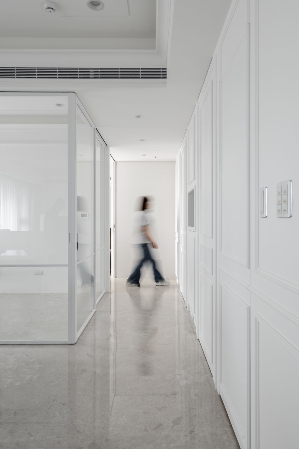 純白 現代風 新成屋