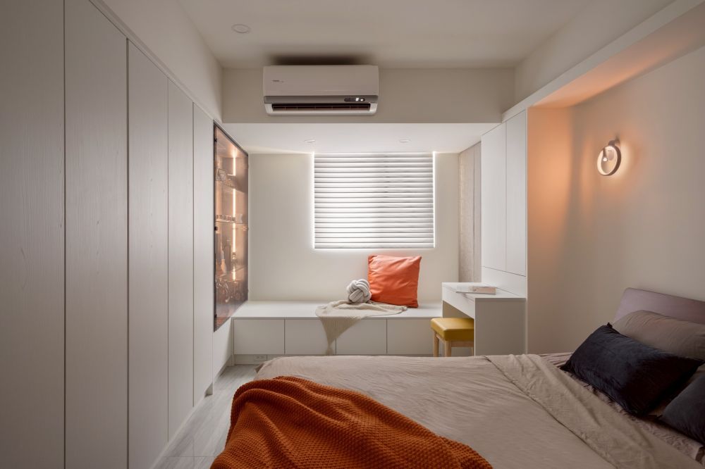 靜映・素序・恰居