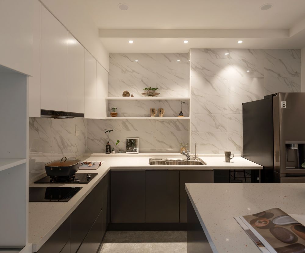 美瑀｜SRECIOUS STONE