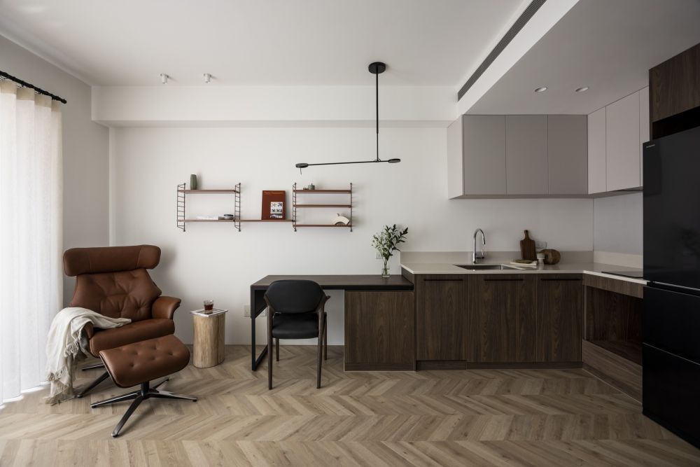 時序之間　l　C House