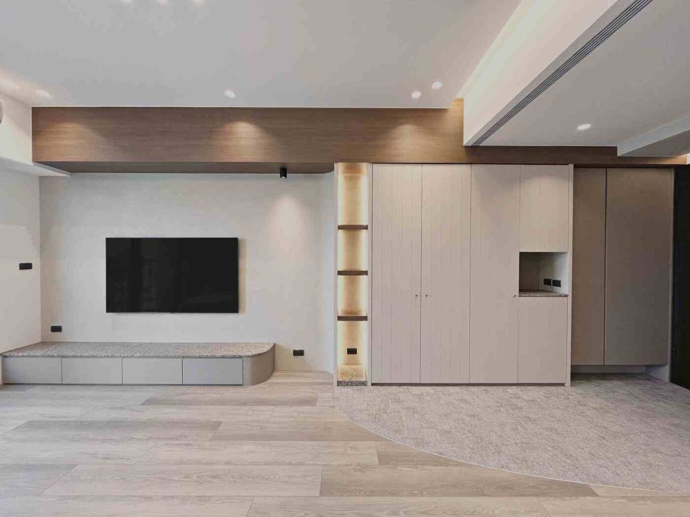 A Gentle Dwelling AJ House