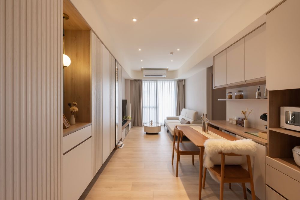 柔弧奶茶．智能光感