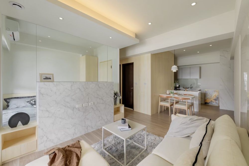 光、木、留白之間